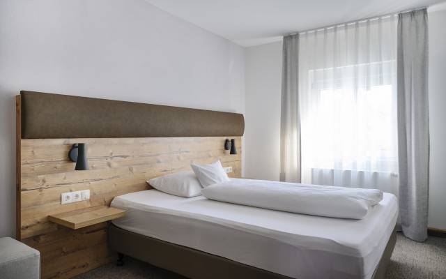 Zimmer - modern & gemütlich - Aparthotel Rose Ellwangen
